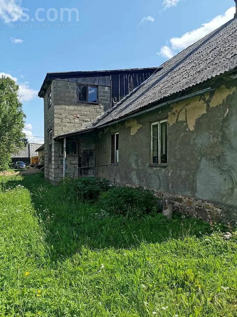 Māja — Noras