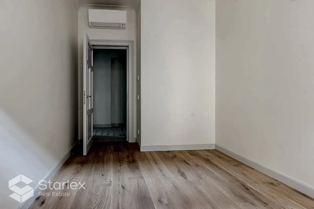 8-ist. Dzīvoklis, 220.9㎡ - Rīga, Centrs — bilde 3