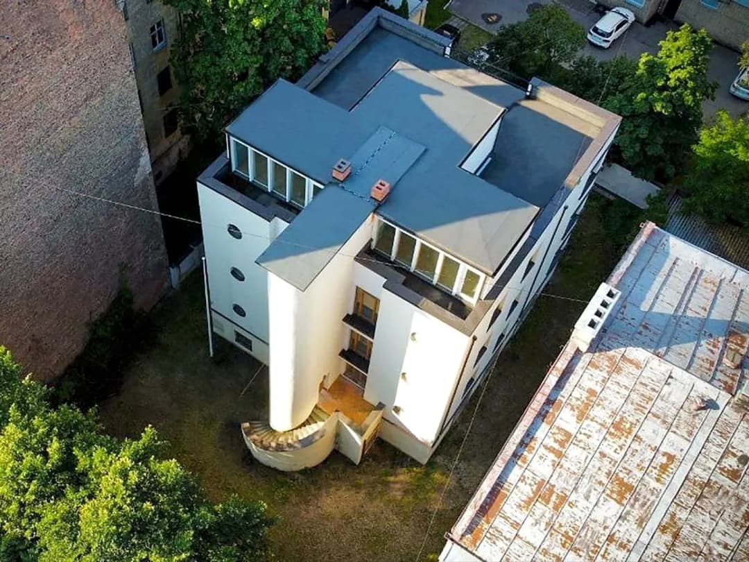 20-ist. Māja, 900㎡ - Rīga, Centrs
