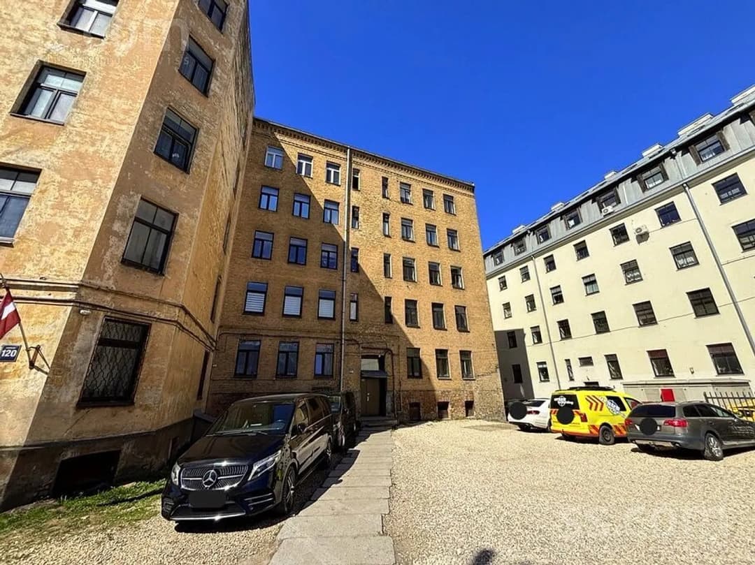 5 istabu dzīvoklis — Lāčplēša 118 — bilde 2