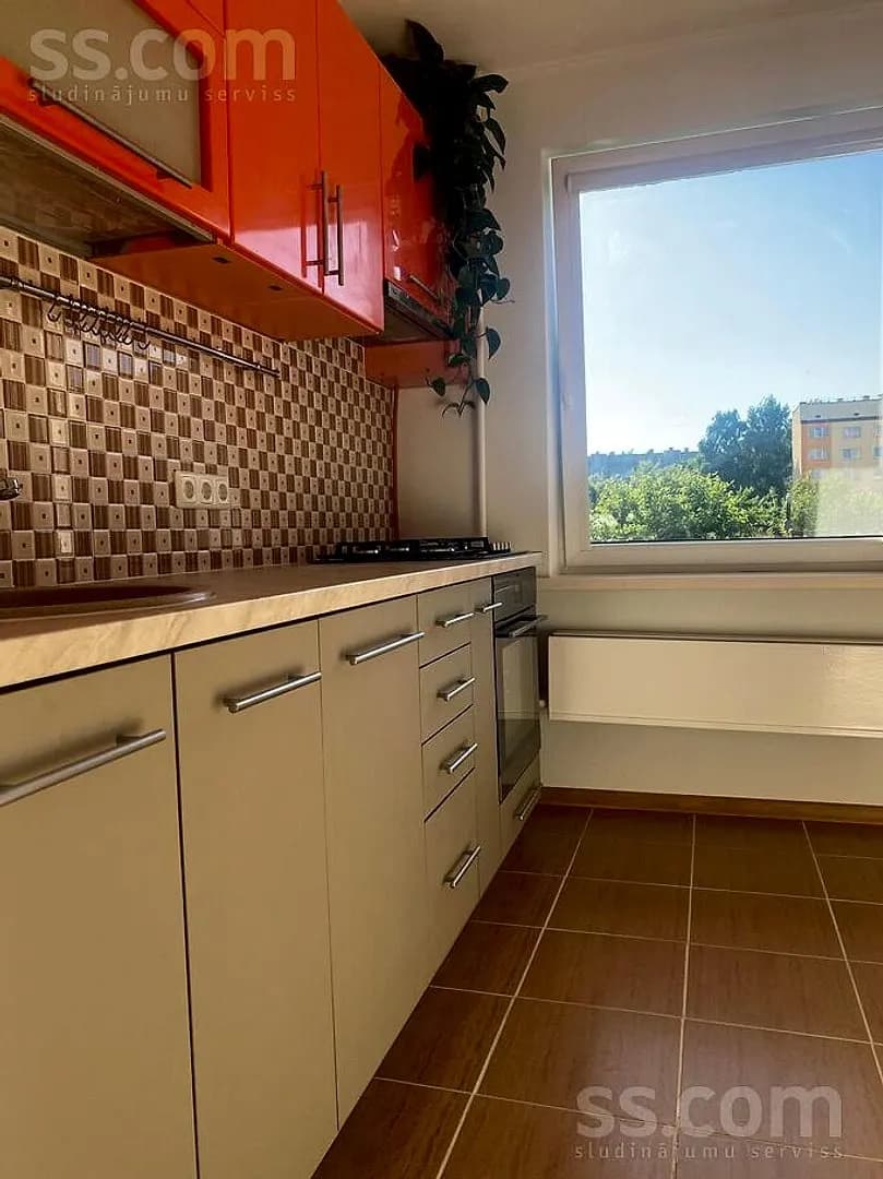 Divistabu dzīvoklis — Ventspils iela 9 32 — vēl bildes