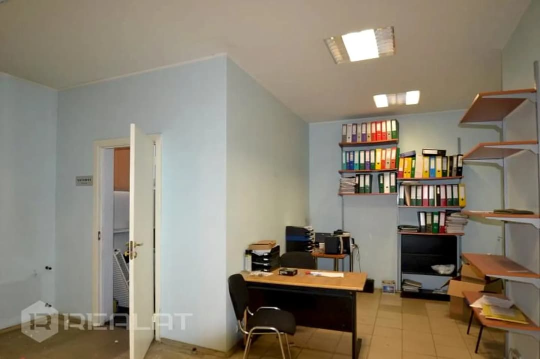 Izīrē reprezentablas telpas ar plašiem skatlogiem Rīgas centrā. Augsta gājēju plūsma un — bilde 4