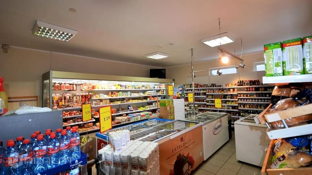 Kurzemes pr. 76b, Imanta — vēl bildes