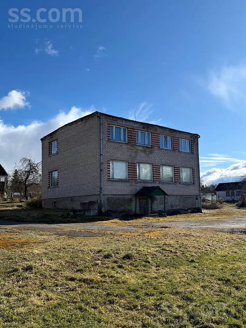 Māja — Brīvības iela 25