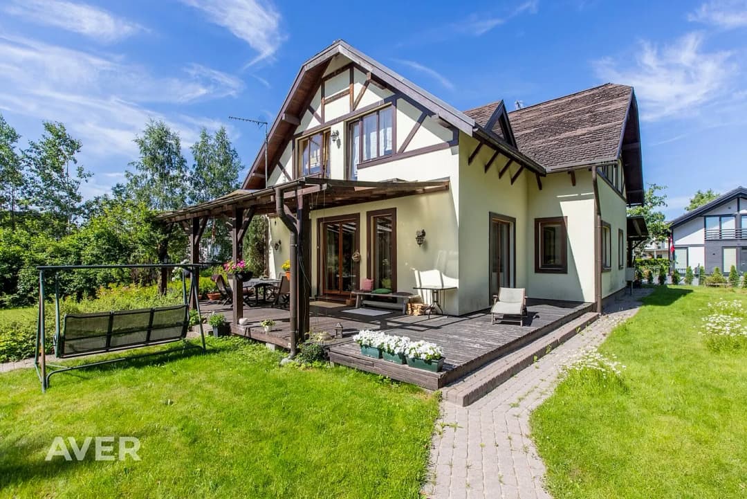 6-ist. Māja, 325㎡ - Ogres novads, Ikšķile