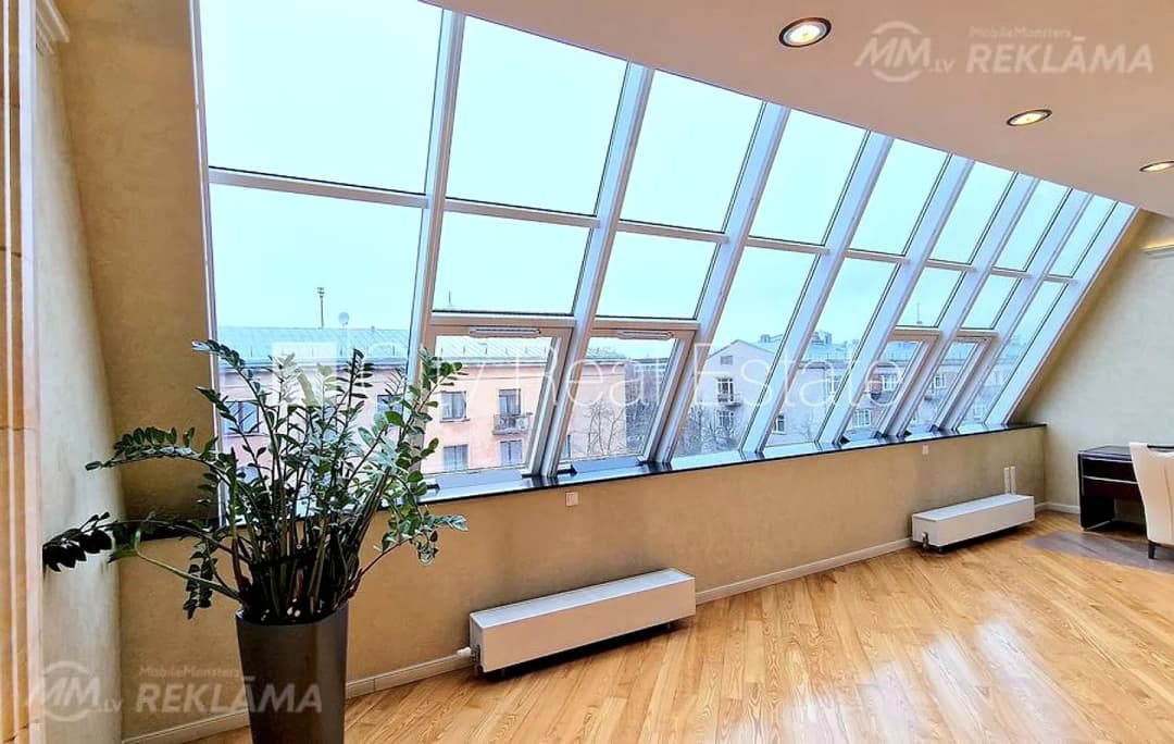 Dzīvoklis Rīgā, Centrā, 90 м², 2 ist., 5 stāvs — vēl bildes