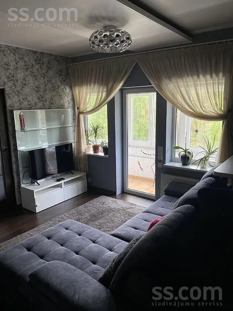Divistabu dzīvoklis — Rencēnu 40