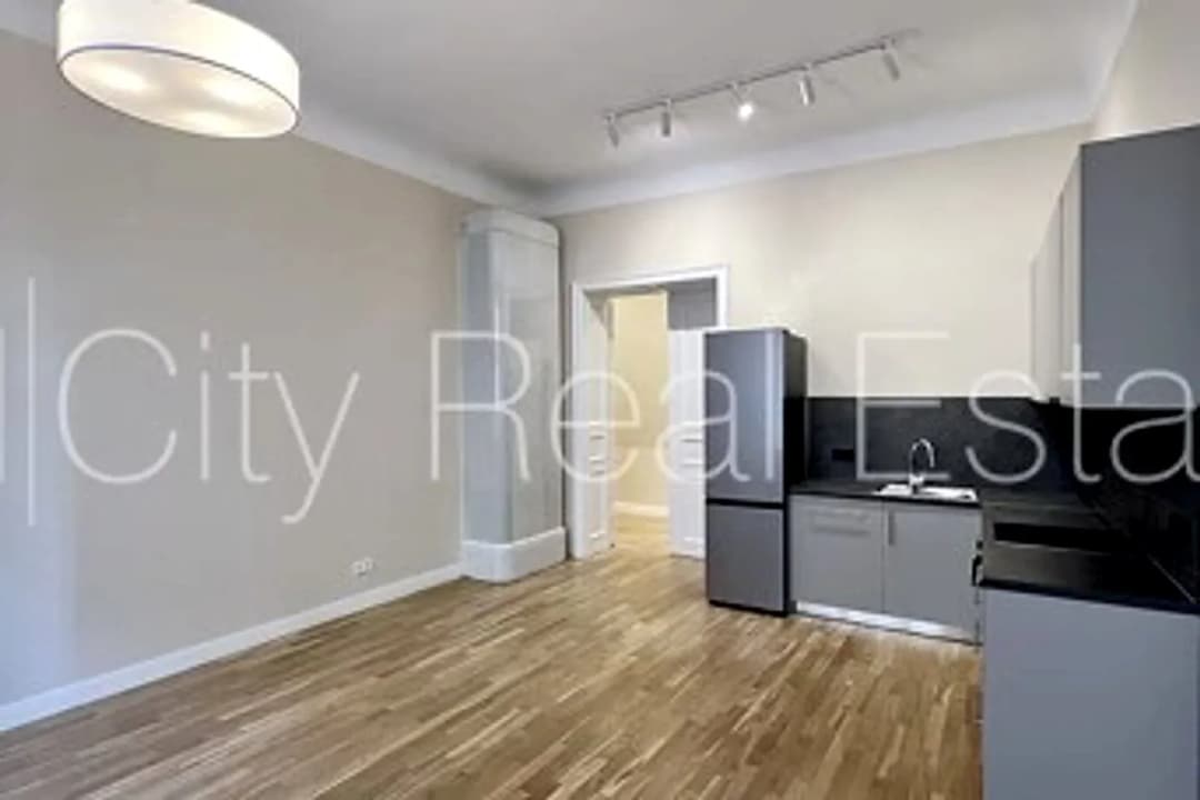 4-ist. Dzīvoklis, 101.20㎡ - Rīga, Centrs
