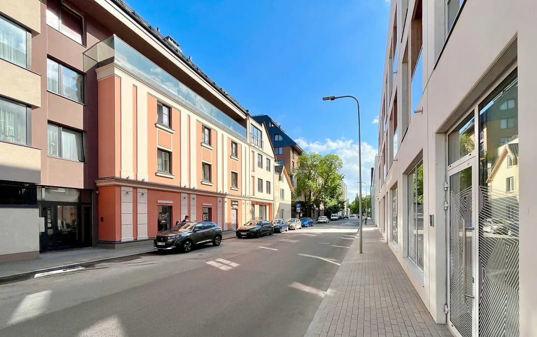 Rūpniecības 48, Centrs