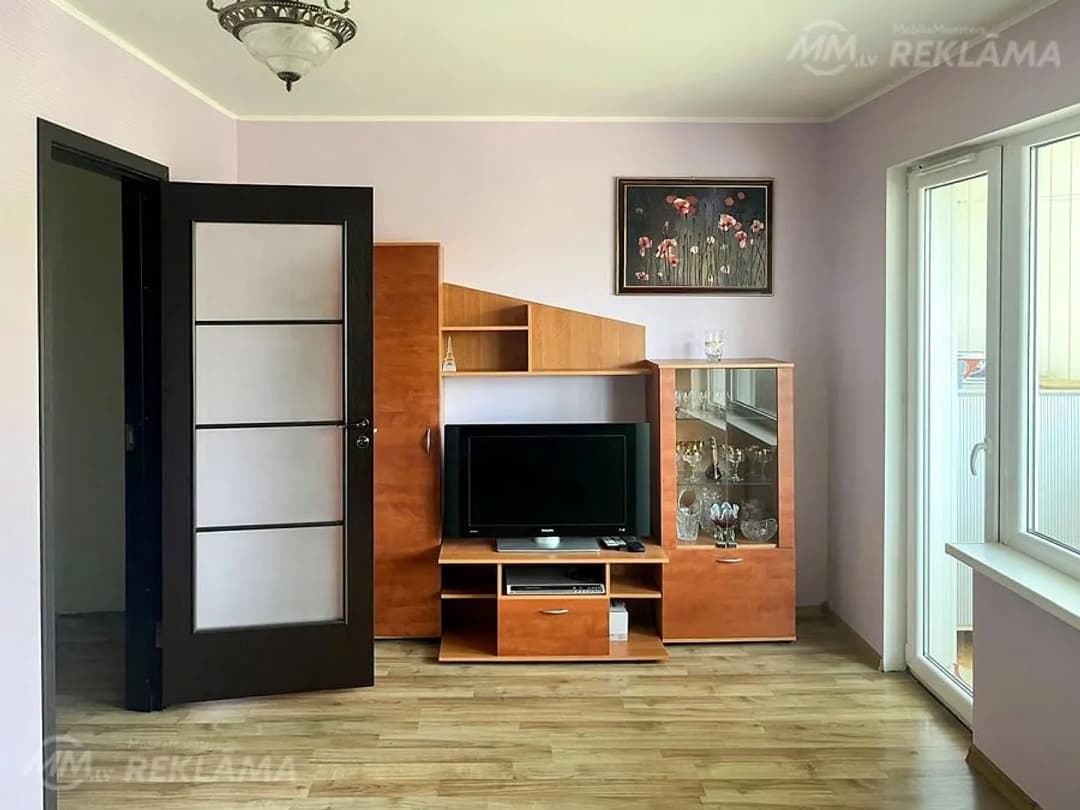 Saulains, plašs, studio tipa dzīvoklis Jūrmalā