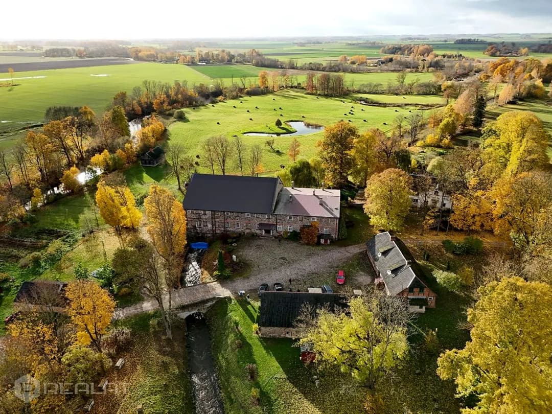 20-ist. Māja, 2519.00㎡ - Dobeles novads, Bērzes pagasts — bilde 2
