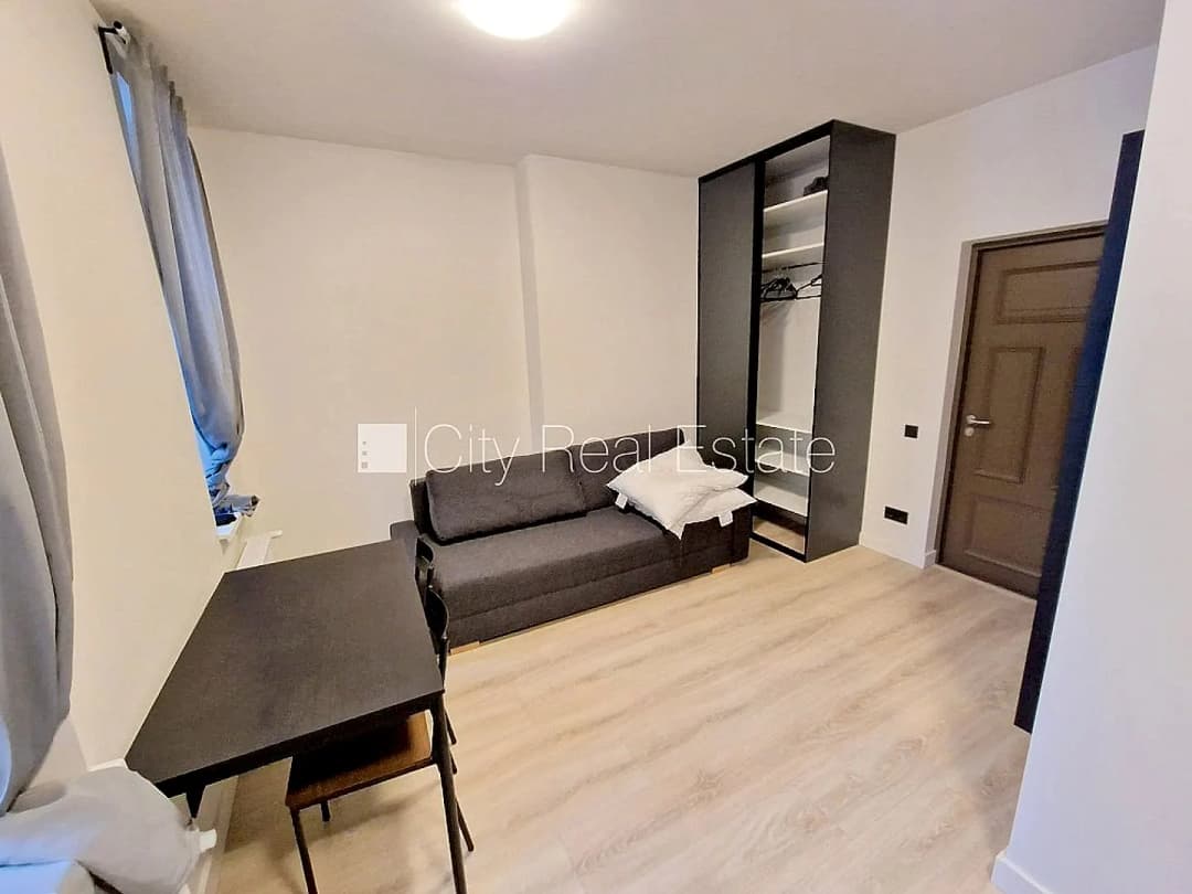 Vienistabas dzīvoklis — Krišjāņa Barona iela 104 — vēl bildes
