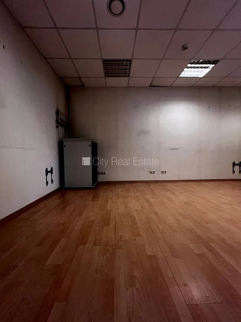 4-ist. Telpas, 220.00㎡ - Rīga, Pētersala-Andrejsala — vēl bildes