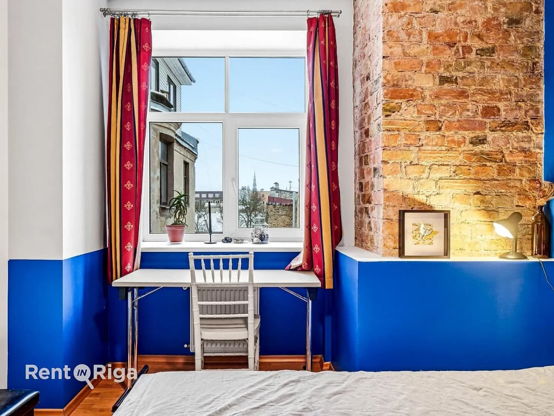 Dzirnavu 132, Centrs