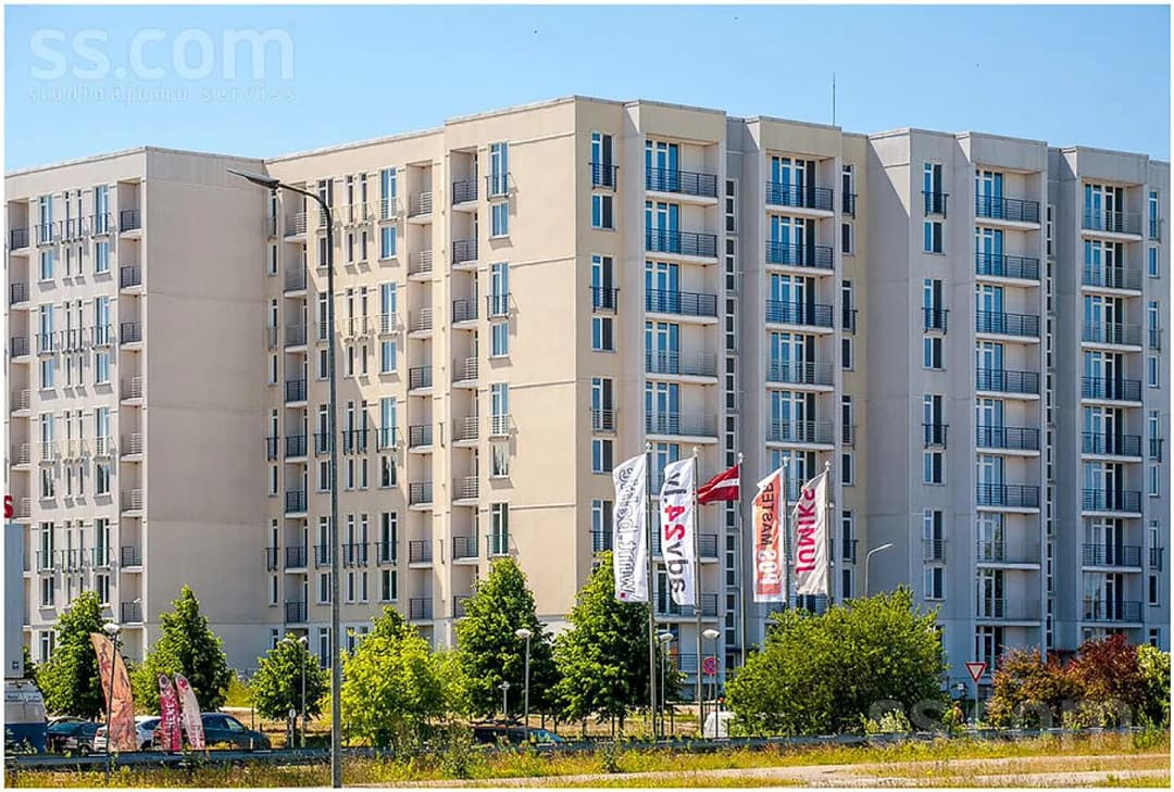 Divistabu dzīvoklis — Salnas 21