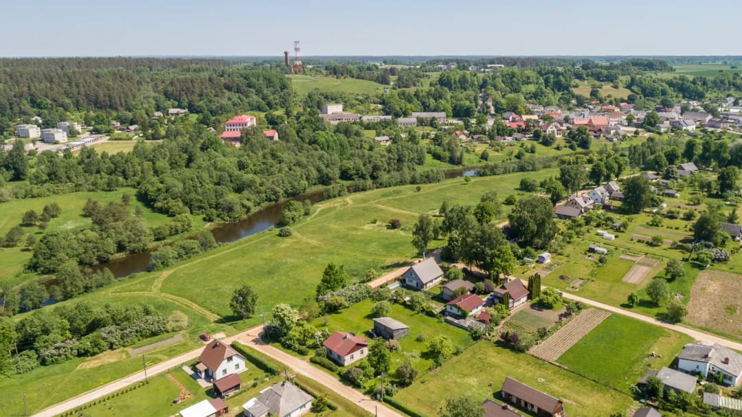 Lakstīgalu iela, Sabile — vēl bildes