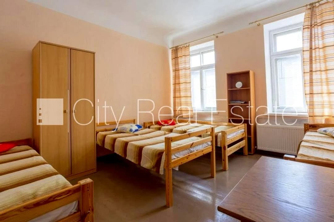 Divistabu dzīvoklis — Bruņinieku iela 75
