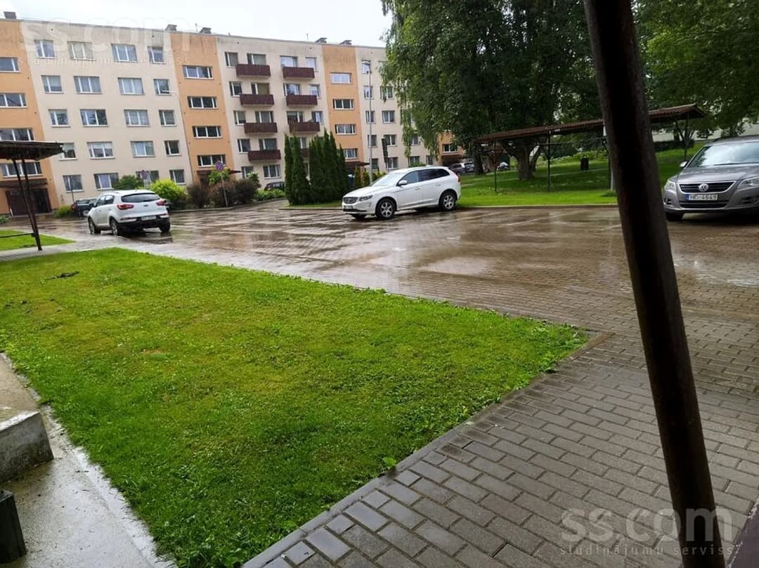 Vienistabas dzīvoklis — Mālkalnes prospekts 33 — vēl bildes